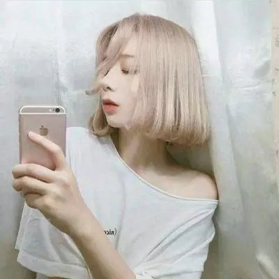 早餐时女歌迷快闪